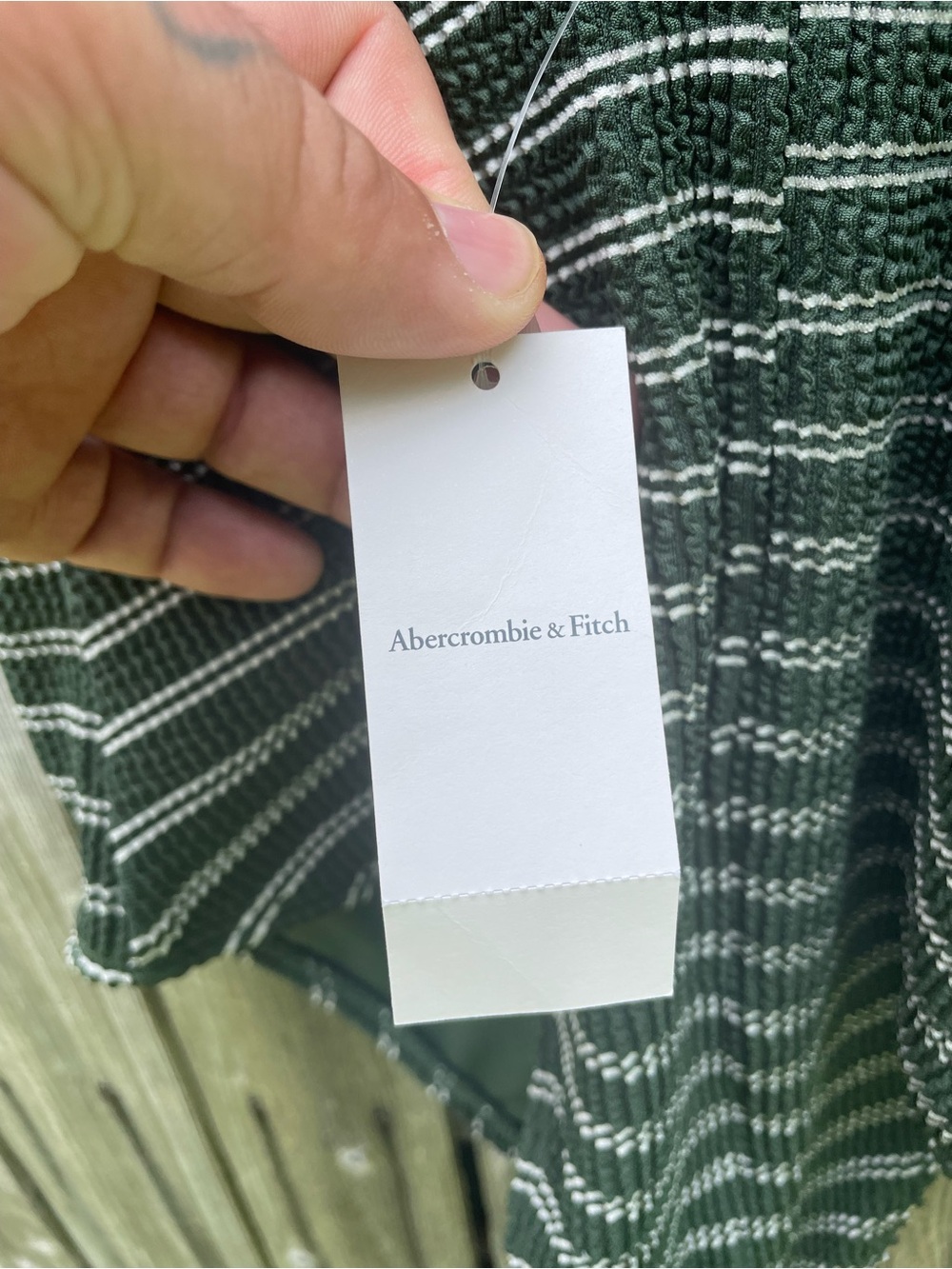 NWT Abercrombie & Fitch Women's 90s Scoopneck One-Piece Swimsuit Size Medium - Picture 7 of 12